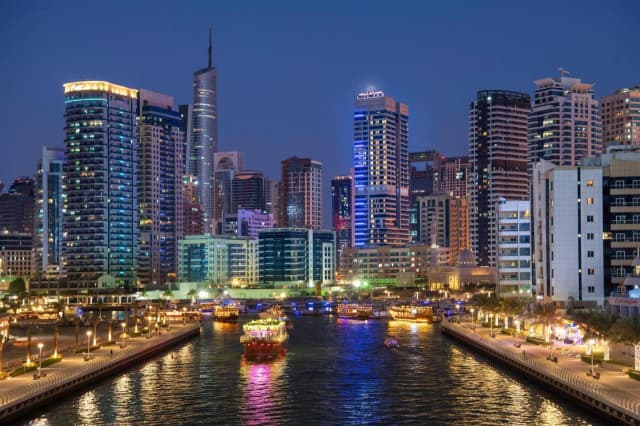 LAST MINUTE PLAJA LA DUBAI STELLA DI MARE 5***** ZBOR DIRECT DIN OTOPENI CU TAXE INCLUSE