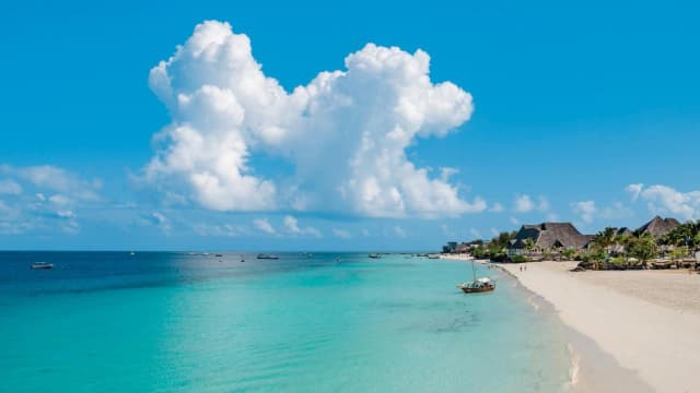 LAST MINUTE DE CRACIUN IN ZANZIBAR 7 NOPTI SBH KILINDINI RESORT 5*****DEMIPENSIUNE ZBOR DIRECT DIN OTOPENI CU TAXE INCLUSE