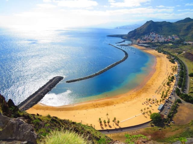 ULTRA LAST MINUTE TENERIFE 4**** INTERPALACE  DEMIPENSIUNE  ZBOR DIRECT DIN OTOPENI  CU TAXE INCLUSE