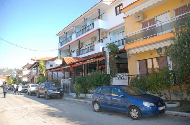 04.09 Autocar din Bucuresti, Grecia, Halkidiki, Sithonia Sarti Avra Studio  228 euro/pers/7 nopti, fara masa