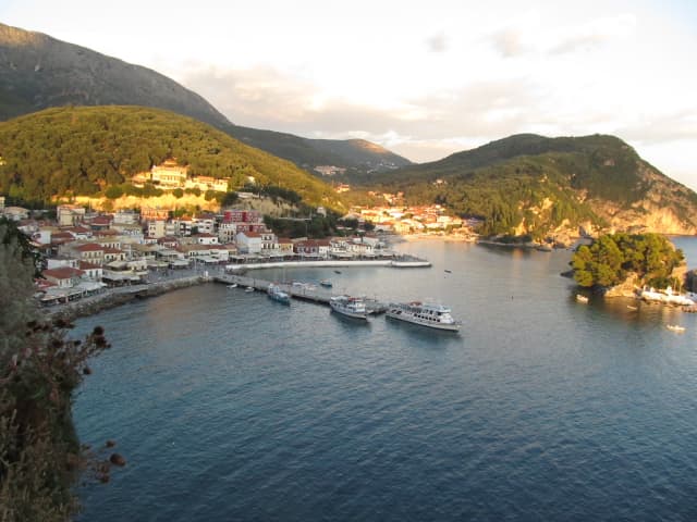 24.08 Autocar din Bucuresti, Grecia, Parga, ELPIDA Studio 315 euro/pers/7 nopti fara masa