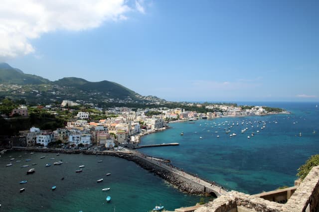 Last Minute Italia- Insula Ischia , sejur 7 nopti, cu plecare din Cluj Napoca(LP)