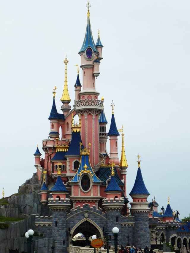 🏰 Disneyland Paris & Paris – 5 nopți de poveste cu plecare din Cluj ✈️ (AM)