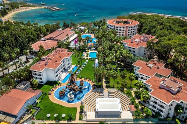 Sejur in Antalya: 875 euro cazare 7 nopti cu Ultra All inclusive+ transport avion+ toate taxele