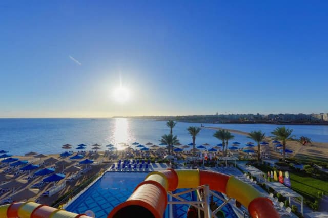 ULTIMELE LOCURI HURGHADA, AVION DIN SIBIU, LA HOTEL BELLAGIO BEACH RESORT 5*, LA TARIFUL DE 639 EURO/PERS, ALL INCLUSIVE!