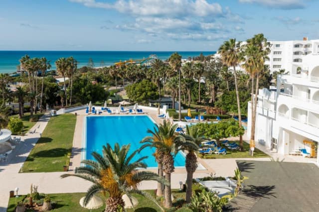 Sejur in Tunisia: 675 euro cazare 7 nopti cu All inclusive+ transport avion+ toate taxele
