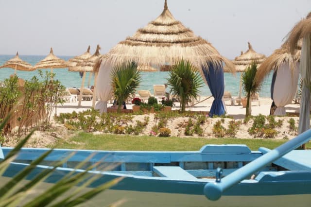 Sejur in Tunisia: 590 euro cazare 7 nopti cu All inclusive+ transport avion+ toate taxele