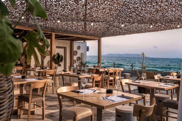 ULTRA LAST MINUTE INSULA CRETA 4**** DEMIPENSIUNE ENORME  BEACH ZBOR CHARTER CU TAXE INCLUSE