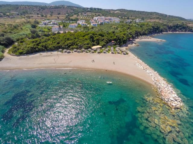 PELOPONEZ, AVION DIN BUCURESTI, LA HOTEL SUNRISE VILLAGE BEACH 3*, LA TARIFUL DE 660 EURO/PERS, ALL INCLUSIVE!