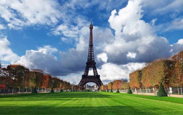 Oferta City Break Paris, cu plecare din Cluj-Napoca (AG)