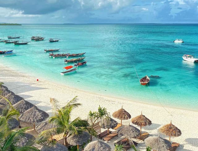 10 NOPTI IN PARADIS-ZANZIBAR CU PLECARE DIN BUCURESTI (CC)