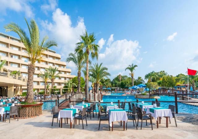 Sejur in Antalya: 480 euro cazare 7 nopti cu Ultra All inclusive+ transport avion+ toate taxele