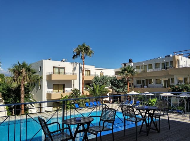 ULTIMELE LOCURI CRETA HERAKLION, AVION DIN BUCURESTI, LA HOTEL KAVROS BEACH 3*, LA TARIFUL DE 399 EURO/PERSOANA, AI!