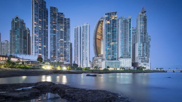 PANAMA PENTRU TOTI, AVION DIN BUCURESTI, LA HOTEL DE 3*, LA TARIFUL DE 1580 EURO/PERSOANA, MIC DEJUN!