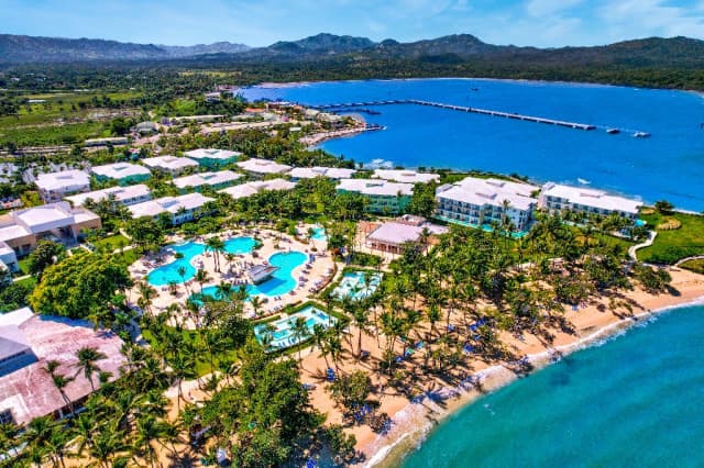 19.11 Avion Bucuresti, Republica Dominicana,Senator Puerto 1260 euro/ 7 nopti all inclusive, taxe aeroport si transfer incluse
