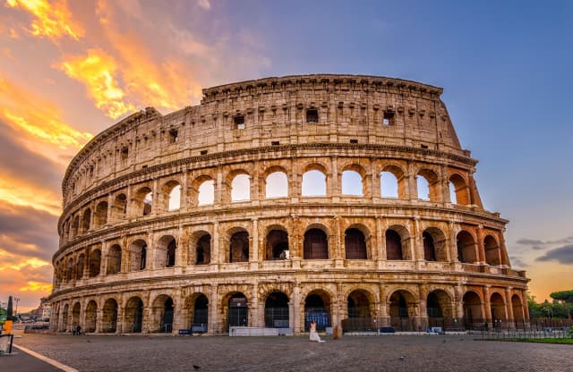 City break 4 nopti la Roma de 1 Decembrie de la doar 335 euro/pers - zbor din Budapesta