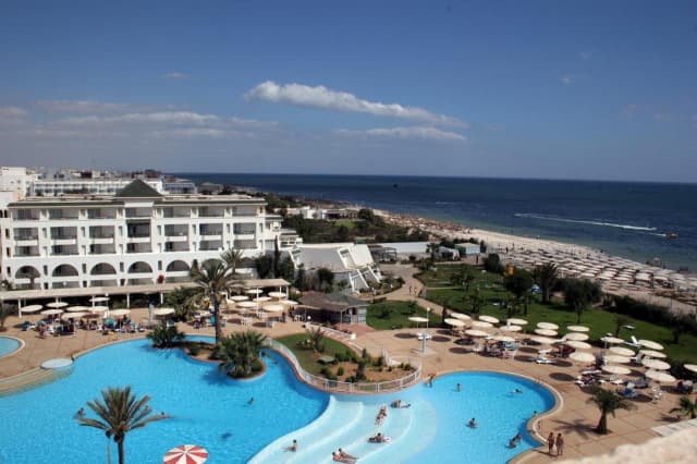 TUNISIA, AVION DIN BUCURESTI, LA HOTEL EL MOURADI PALM MARINA 5*, LA TARIFUL DE 625 EURO/PERSOANA, ALL INCLUSIVE!