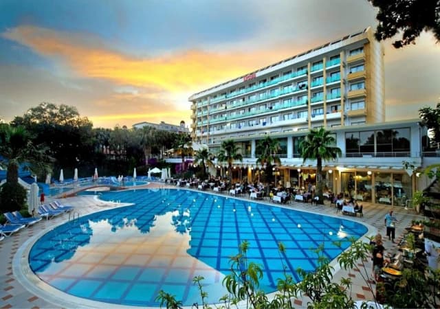 ANTALYA, AVION DIN BUCURESTI, LA HOTEL SENTIDO LYCUS BEACH 5*, LA TARIFUL DE 584 EURO/PERSOANA, ALL INCLUSIVE!