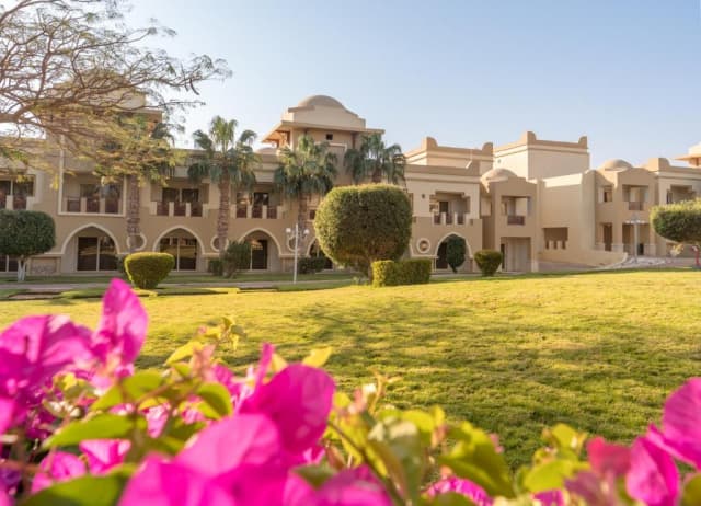 Revelion in Hurghada: 1225 euro cazare 7 nopti cu Ultra All inclusive+ transport avion+ toate taxele
