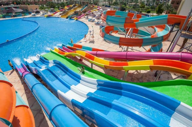 Revelion in Hurghada: 1200 euro cazare 7 nopti cu All inclusive+ transport avion+ toate taxele