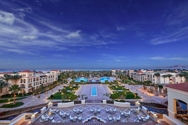 REVELION EGIPT SHARM EL SHEIKH, JAZ MIRABEL PARK & CLUB 5*, 7 NOPTI CU ALL INCLUSIVE, ZBOR DIN BUCURESTI