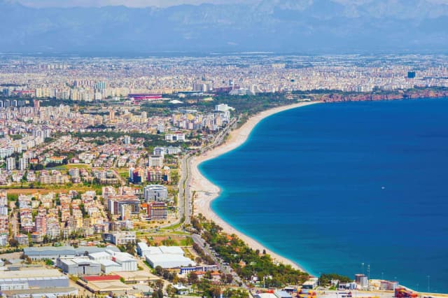 Revelion in Turcia la all inclusive de la doar 849 euro/pers. Zbor din Brasov!