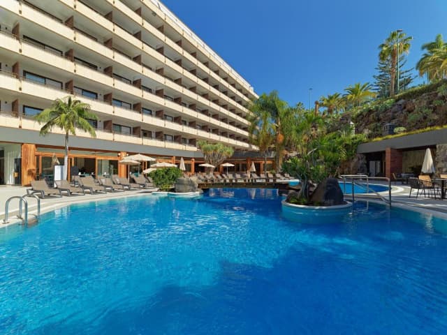 ULTRA LAST MINUTE TENERIFE 4**** DEMIPENSIUNE FERGUS ZBOR DIRECT DIN OTOPENI CU TOATE TAXELE INCLUSE