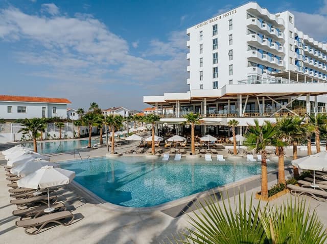 REVELION CIPRU 788 EURO/PERS PLECARE 28.12 DIN BUCURESTI - LORDOS BEACH HOTEL& SPA, MIC DEJUN