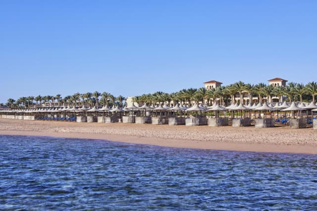 Revelion in Sharm el Sheikh: 1100 euro cazare 7 nopti cu All inclusive+ transport avion+ toate taxele
