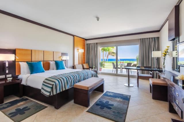 Revelion in Sharm el Sheikh: 1125 euro cazare 7 nopti cu All inclusive+ transport avion+ toate taxele