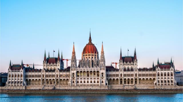OFERTĂ BUDAPESTA CU PLECARE DIN TÂRGU-MUREȘ, 4 NOPȚI (CL)