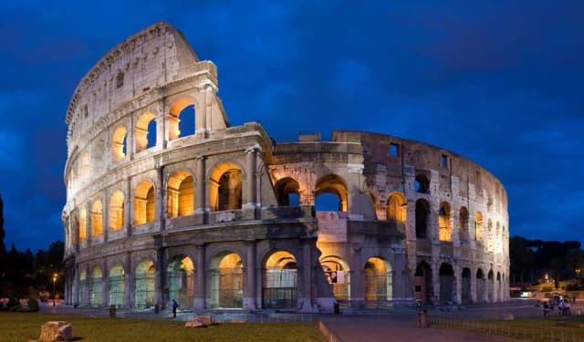 City break la Roma de la doar 325 euro/pers. Zbor low cost din Arad!