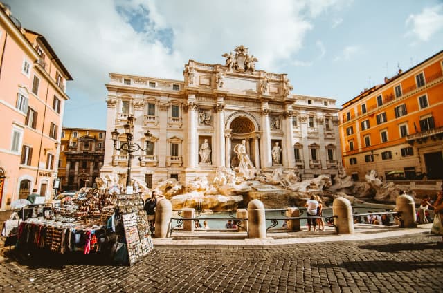 City break la Roma de Sf. Ion de la 380 euro/pers, zbor low cost din Bucuresti