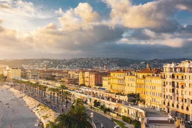 City break la Nisa de Sf. Ion de la 435 euro/pers, zbor low cost din Bucuresti