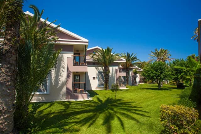 Sejur in Antalya: 650 euro cazare 7 nopti cu All inclusive+ transport avion+ toate taxele