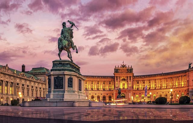 CITY BREAK DE REVELION IN VIENA - ZBOR DIN BUCURESTI📍🗺️