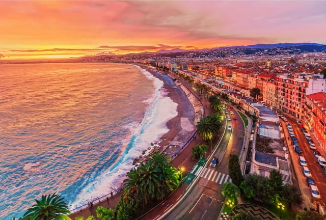 City break la Nisa de la 299 euro/pers, zbor low cost din Bucuresti
