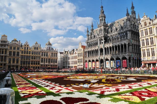 City break de weekend la Bruxelles de la 265 euro/pers, zbor low cost din Timisoara