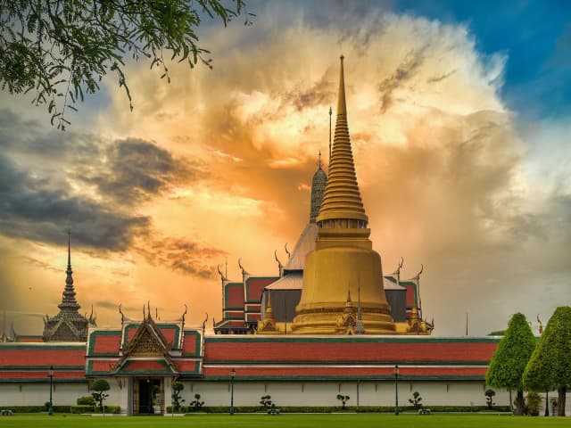 PETRECE SARBATORILE IN BANGKOK + PHUKET + KUALA LUMPUR, SEJUR 12 NOPTI, CU PLECARE DIN TIMISOARA(LP)