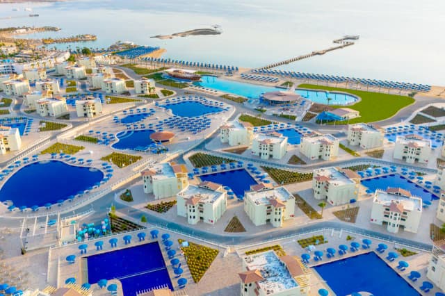 HURGHADA 632 EURO / PERS PLECARE DIN BUCURESTI, AVION INCLUS 09.12 - ALBATROS MAKADI 5*