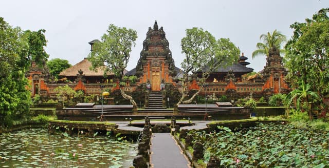 PETRECE 1 DECEMBRIE IN BALI, SEJUR 10 NOPTI, CU PLECARE DIN CLUJ NAPOCA(LP)
