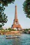 REVELION LA PARIS, AVION DIN BUCURESTI, LA HOTEL DE 4*, LA TARIFUL DE 939 EURO/PERSOANA, MIC DEJUN!