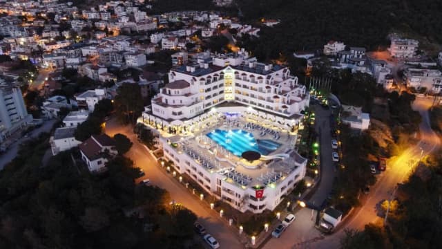 20.08 avion Bucuresti, Turcia - Regiunea Marea Egee Bodrum, Roseira Beach Resort 596 EURO, 7 nopti, All inclusive