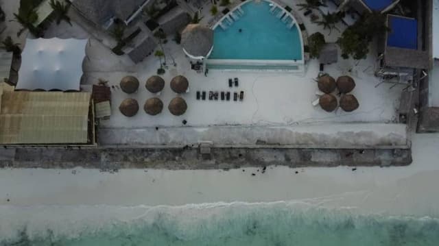 1.163 EUR/pers - TANZANIA, Zanzibar - Jambo Resort by Mambo Hotels ****, Mic dejun inclus