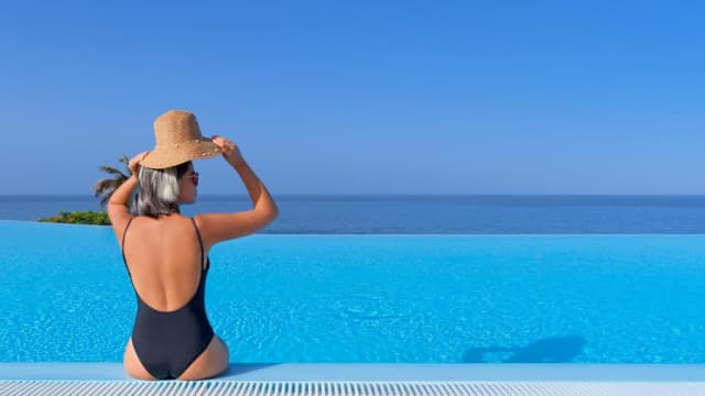 ULTRA LAST MINUTE INSULELE CANARE 5*****H10 MELONERAS DEMIPENSIUNE ZBOR DIRECT DIN OTOPENI CU TAXE INCLUSE