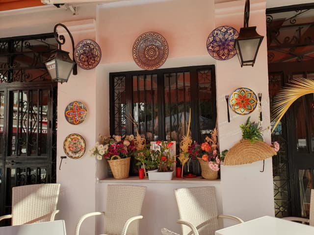 17.09 Zbor Bucuresti, Spania COSTA DEL SOL , 780 euro/pers 7 nopti demipensiune, taxe aeroport si transfer incluse
