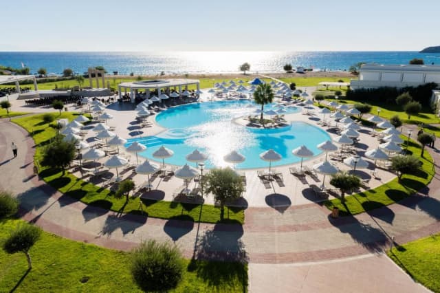 ULTRA LAST MINUTE INSULA RODOS APOLLO BLUE 5***** DEMIPENSIUNE ZBOR DIRECT DIN CLUJ NAPOCA CU TAXE INCLUSE