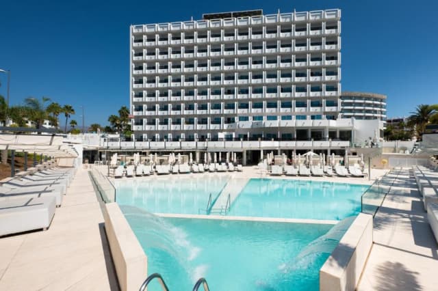 ULTRA LAST MINUTE INSULELE CANARE 4**** DEMIPENSIUNE CASERIO ZBOR DIRECT DIN OTOPENI CU TAXE INCLUSE