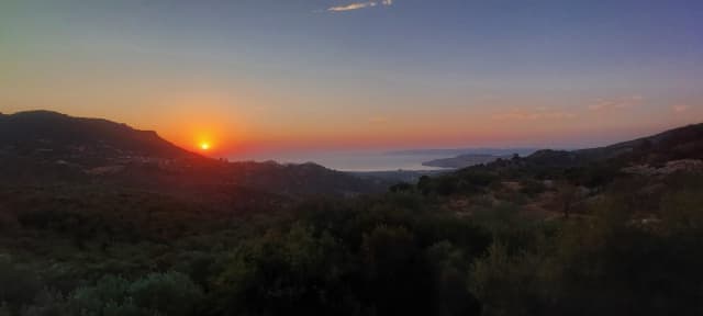 15.08 Zbor CLUJ NAPOCA Grecia Lesbos SMART VILA 490 euro/pers, 7 nopti cazare fara masa, taxe aeroport, transfer incluse