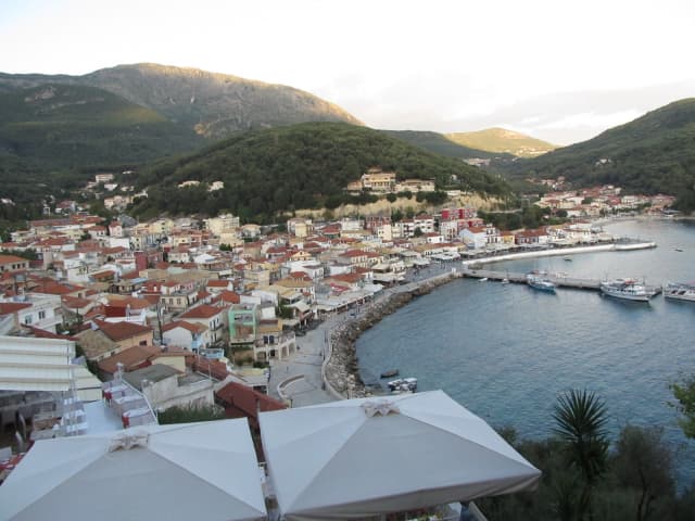 17.08 Autocar din Bucuresti, Grecia, Parga, Limona Studio 250 euro/pers/7 nopti fara masa